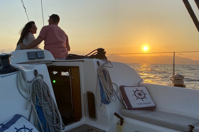 Romantic Luxury Sunset sailing - Key points at a glance
