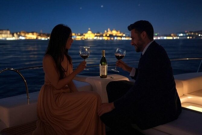 Romantic Night Cruise Live Violinist - Dolmabahçe Palace and the first palace views