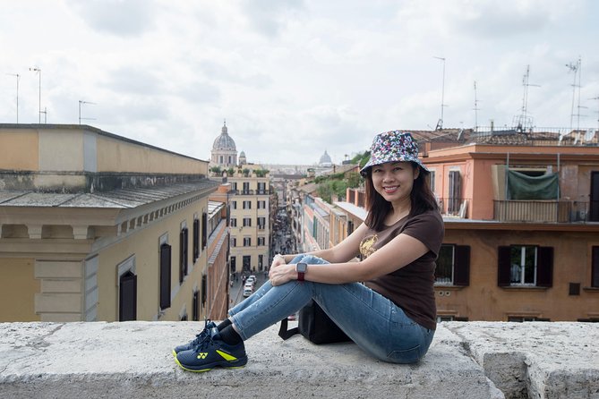 Romantic photos in Rome - Meeting Raffaele at the Spanish Steps