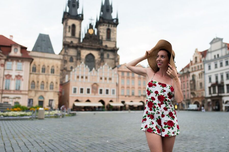 Romantic Photoshoot Experience for Couples in Prague - Who will enjoy this Prague photoshoot?