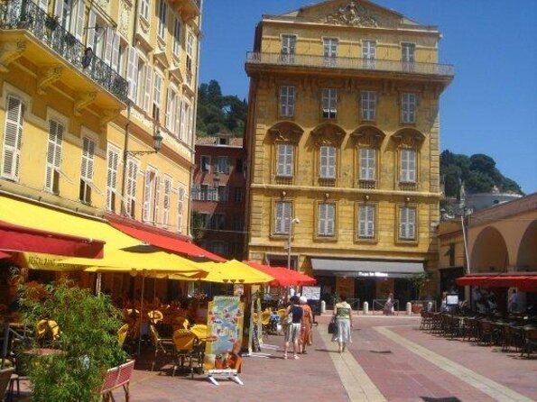 Romantic Photoshoot in Nice's Old Town or Nearby - Key points to know before booking
