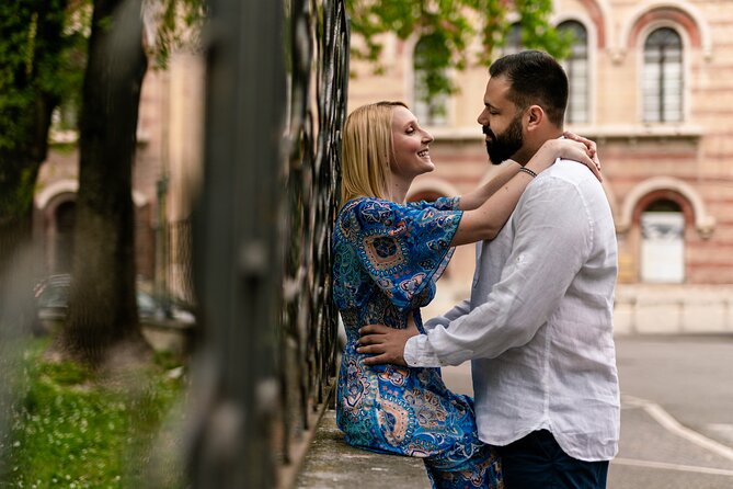 Romantic Photoshooting in Verona - Ponte Pietra beside the Adige