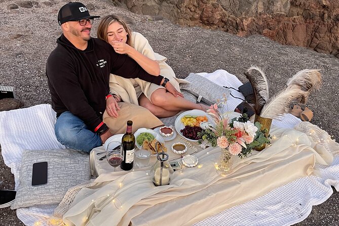 Romantic Picnic by the beach - Camille’s personal approach to celebrations