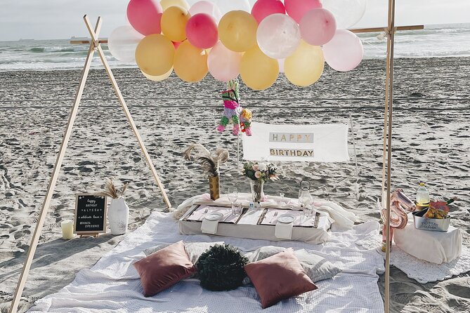 Romantic Picnic by the beach - Who will enjoy this most