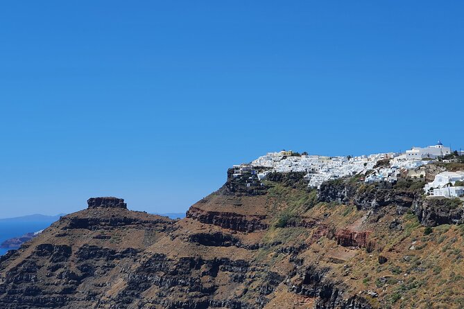 Romantic Private Day Tour in Santorini - A local driver instead of a fixed group schedule