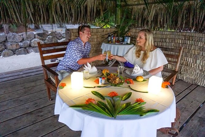 Romantic Private Sunset and Motu Dinner for Two - Arriving at the white-sand beach