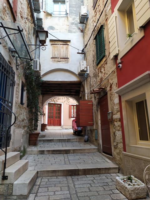 Romantic Rovinj - a private walking tour - Carrera Street and the everyday side of Rovinj