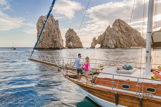 Romantic Sailboat Sunset: Live Music, Premium Bar & Dinner -Cabos - Key things to know before you book