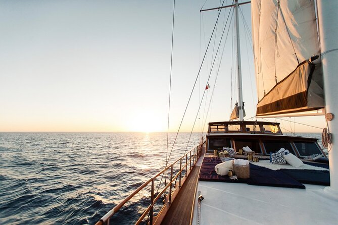 Romantic Sailboat Sunset: Live Music, Premium Bar & Dinner -Cabos - What the $272.90 price really covers