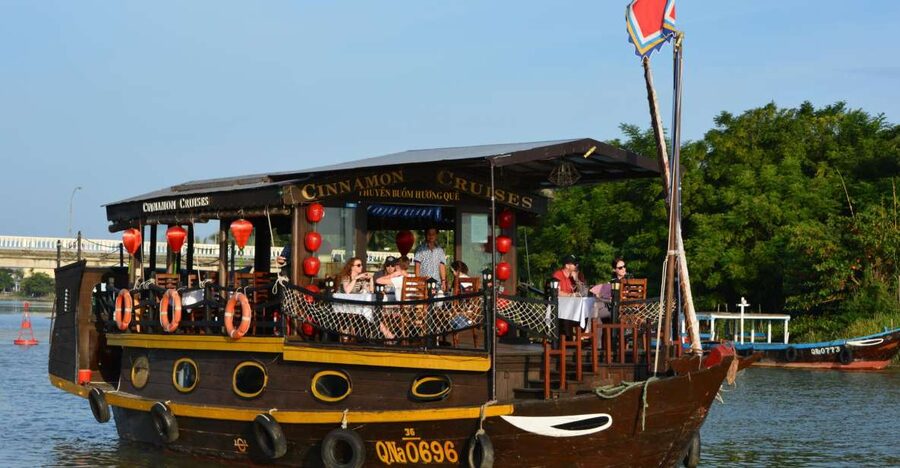 Romantic Sunset Dinner Cruise in Hoi An - The Thu Bon River provides the real scenery