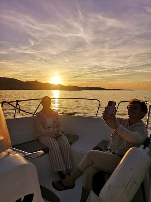 Romantic Sunset tour around Zadar with Drinks - Why Zadar’s sunset looks better from a boat