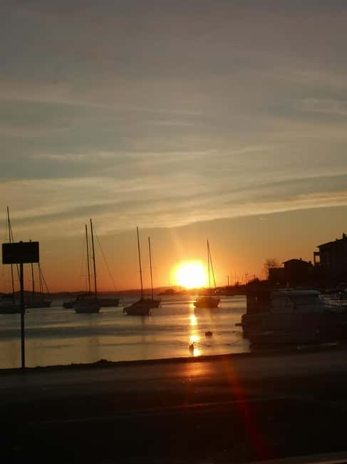 Romantic Sunset tour around Zadar with Drinks - Seeing the Old Town from the Adriatic