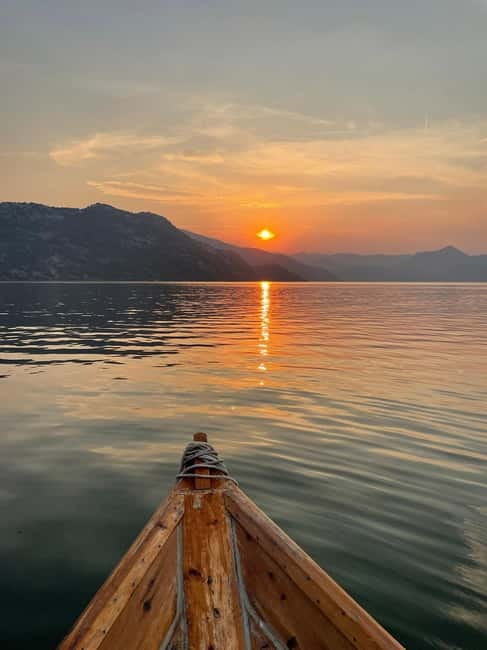 Romantic Sunset tour on Skadar lake with drinks and snacks - Meeting in Virpazar and entering the canal