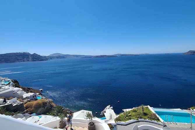 Romantic Tour through Santorini - Who will enjoy this Santorini tour most?