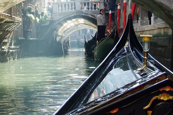 Romantic Venice: 30 Minute Gondola Ride with Serenade - Peggy Guggenheim Collection from the water