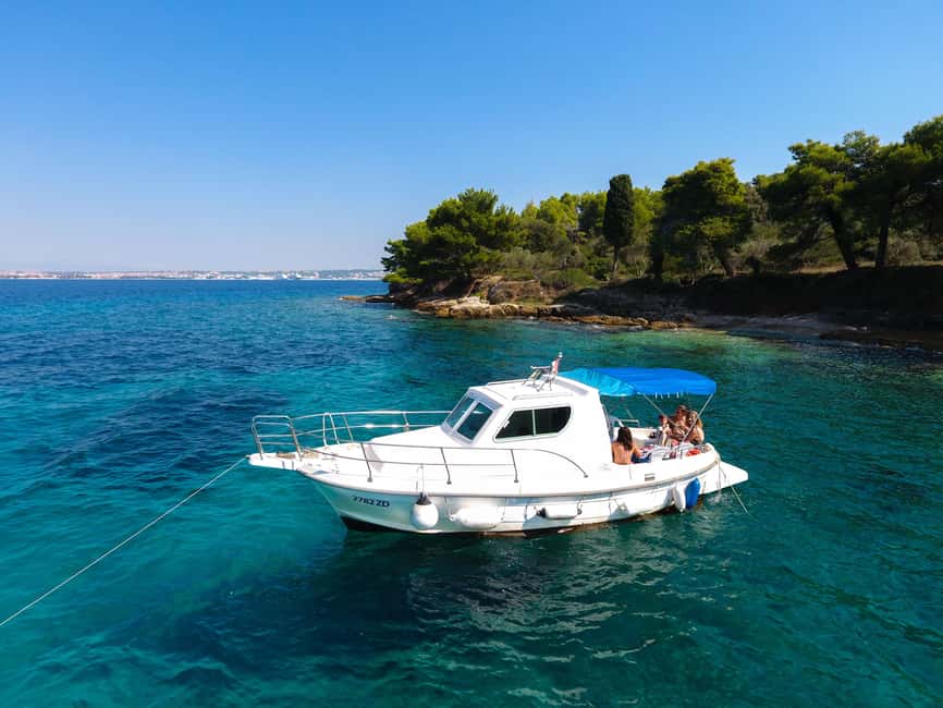 Romantic Zadar Sunset and Night Coctails Cruise - Cocktails, fritters, and what is included