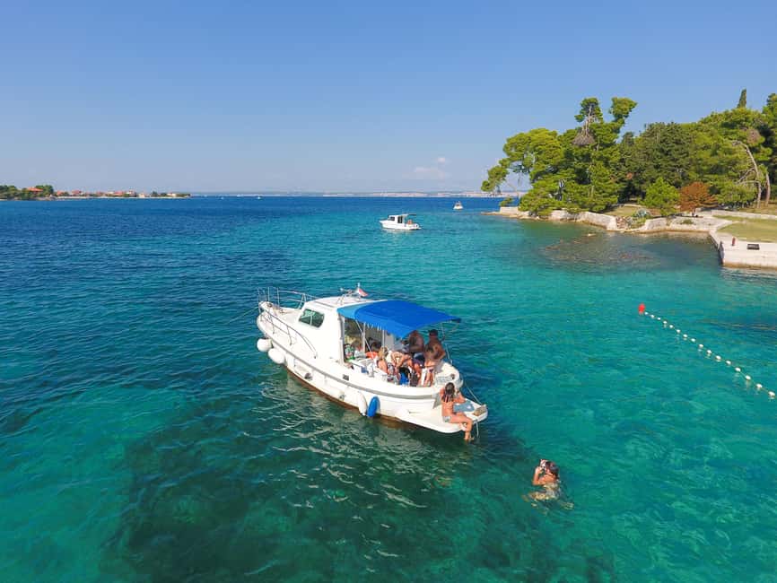 Romantic Zadar Sunset and Night Coctails Cruise - Who should book it