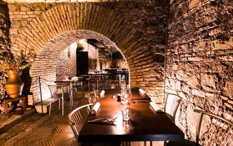 Rome: Exclusive Candlelight dinner in Agrippa's Roman Bath - Why Agrippa’s Baths Make an Unusual Dinner Room