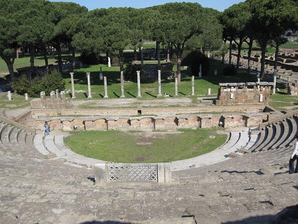 Rome : Horseback Riding with meals and wine included - A country ride near Rome’s ancient port