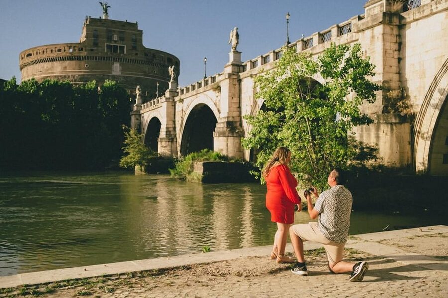 Rome: Personalized Private Couple Photoshoot Experience - Cancellation and booking flexibility