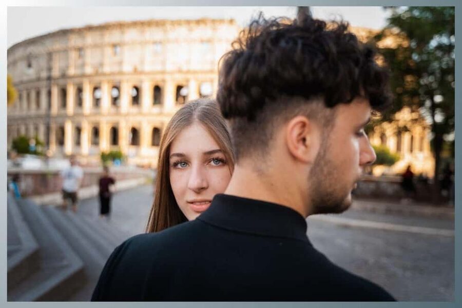 Rome: Romantic Couple Photoshoot Experience at the Colosseum - Timing, comfort, and access