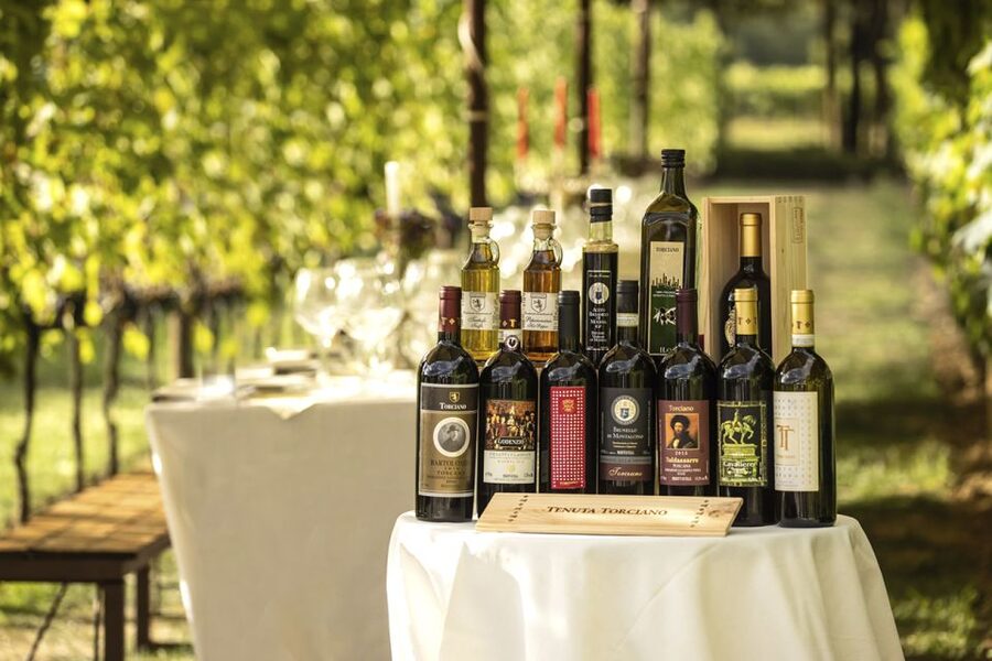 San Gimignano: Romantic Vineyard Dinner - Dinner among the vines