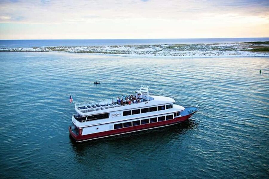 Sandestin: Sunset Dinner Cruise with Live Music - Starting at Baytowne Marina in Sandestin