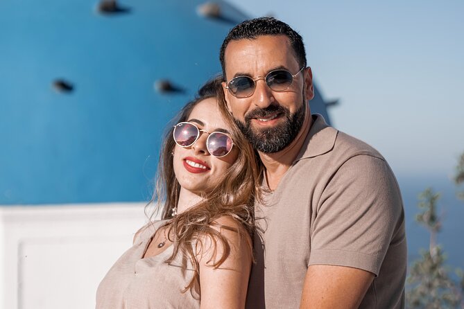 Santorini: Customized Private Photoshoot Walk in Oia - Who will get the most from this experience