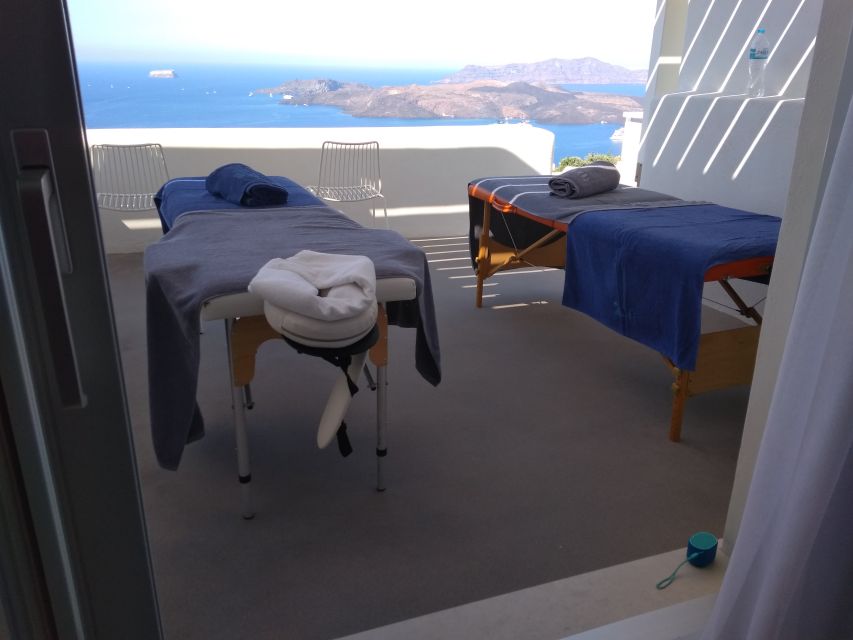 Santorini: Mobile Couples Massage at Your Private Villa - Choosing between aromatherapy, relaxing, and deep tissue