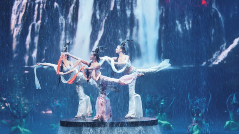 Sanya: The Legend of Romance Scenic Area Show Tickets - A good evening for families, with clear limits