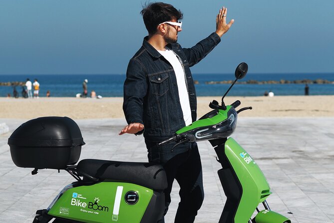 Scooter Tour in Termoli and Campomarino (As couple) - Getting comfortable with the scooter