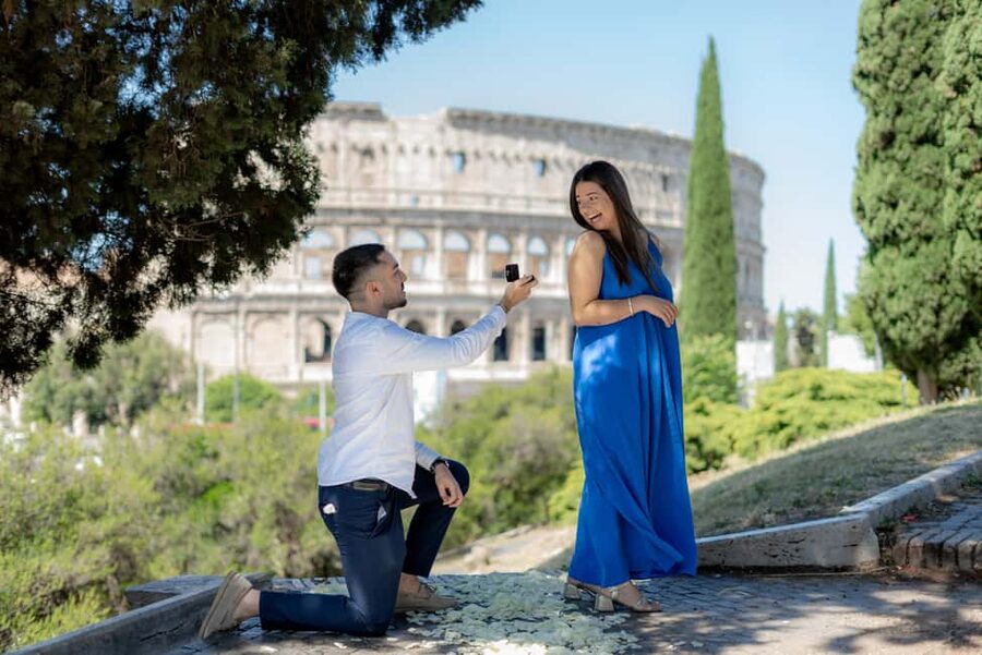 Secret Proposal Photoshoot in Rome + Reel - Giardinetto del Monte Oppio and the 30-minute photo stop