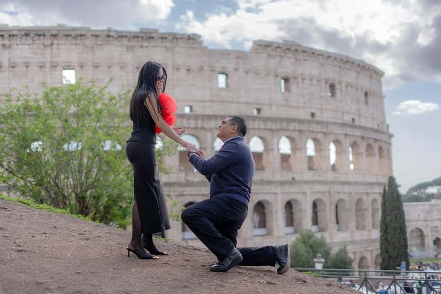 Secret Proposal Photoshoot in Rome + Reel - Working with Leonardo and Ronas