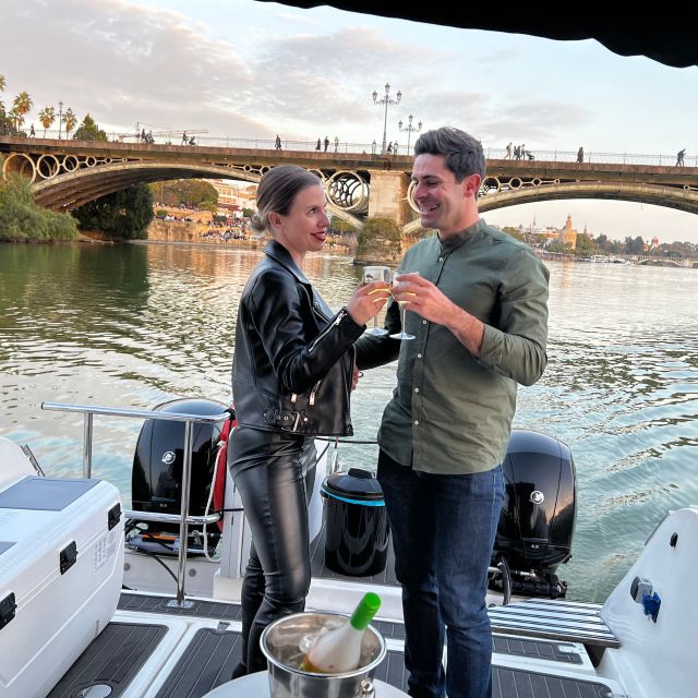 Sevilla: Romantic Boat Ride - Practical details that affect your choice