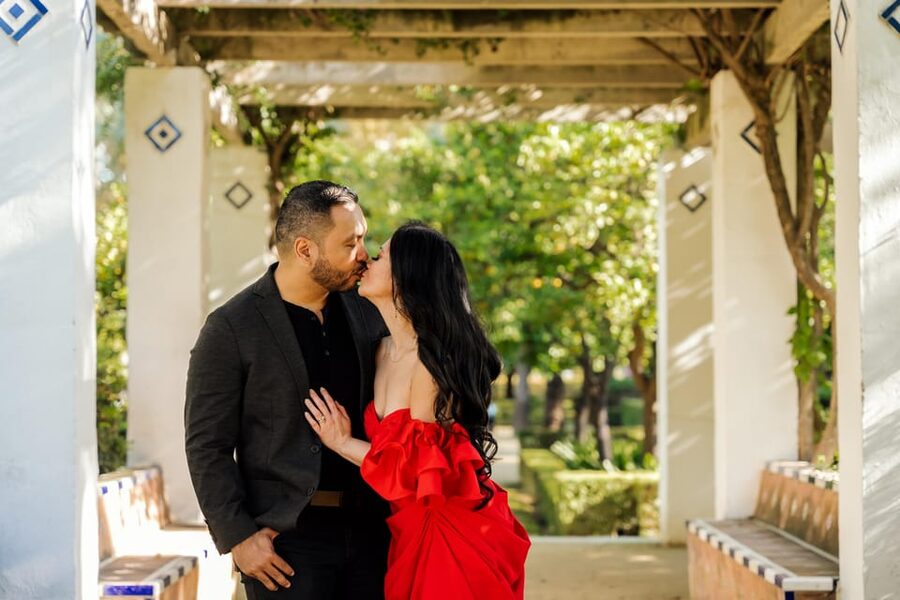 Seville: Romantic photoshoot for Couples - Why a Seville photoshoot can be worth your time