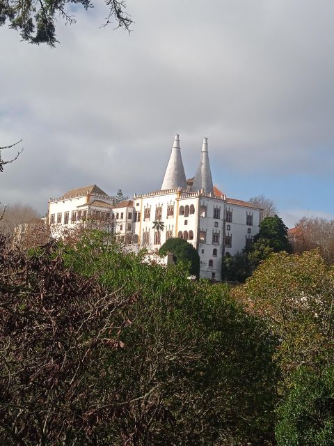 Sintra : Romantic Sintra and Lisbon Coast - Rui’s guiding style and the value of a small group