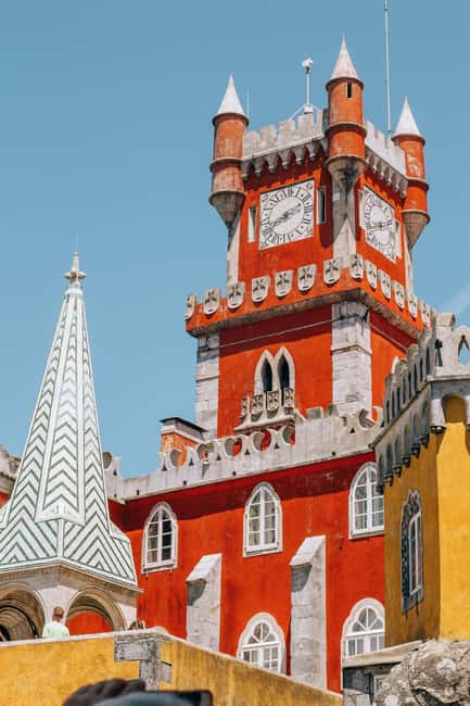 Sintra: The Romantic Village – Private Half-Day Guided Tour - Fonte da Sabuga and the road into the hills
