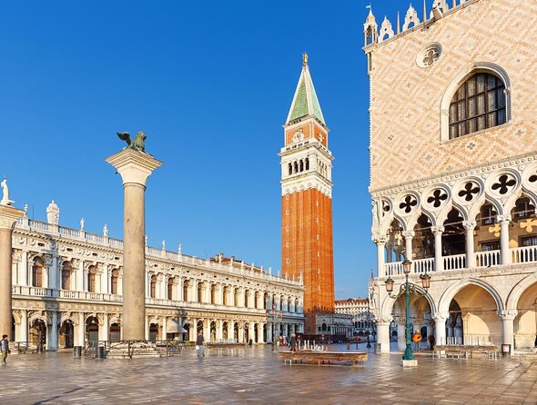 Sunrise Couple Photoshoot Tour - Why Sunrise Is the Right Time for Venice Photos