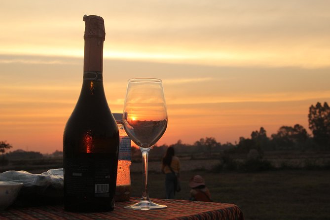 Sunset Dinner at Rice Paddy Fields - The hotel pickup deserves extra attention