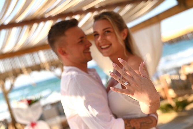 Surprise Engagement Photoshoot in Hersonissos - What the 30-minute schedule actually allows