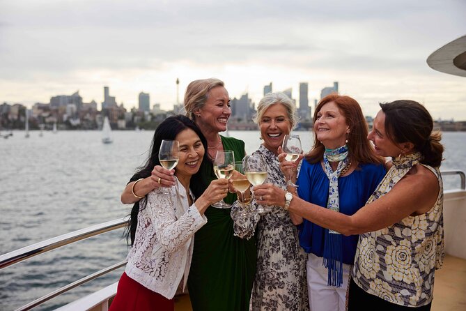 Sydney Harbour Sunset Dinner Cruise from Darling Harbour - Is the window-seat surcharge worth it?