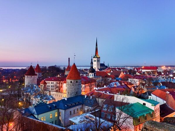 Tallinn 1 Hour Romantic Photo Tour - Key points to know before booking