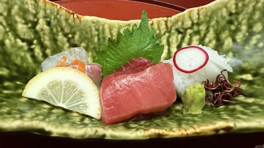 Tokyo: Private dinner with Geisha at a Member's only Ryotei - Why Kagurazaka is the right place for this evening