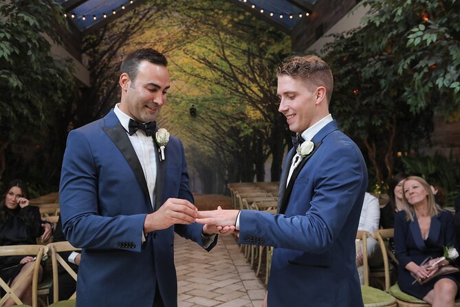 Traditional Las Vegas Wedding Package - Photography, video, and the extra-cost choices