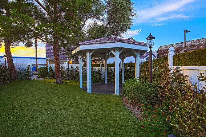 Traditional Las Vegas Wedding Package - What is not included in the price
