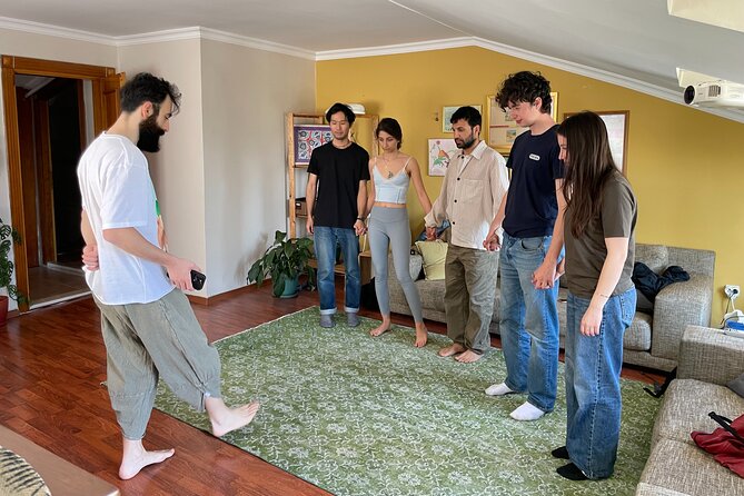 Traditional Wedding Dances Workshop with a Couple at Local Home - What makes the small group valuable