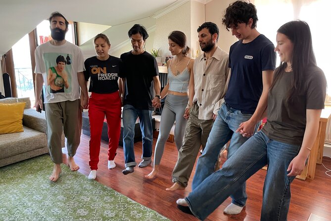 Traditional Wedding Dances Workshop with a Couple at Local Home - Arriving at Ozan and Daisy’s home in Beşiktaş