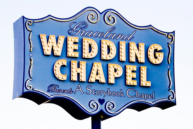 Traditional Wedding or Vow Renewal at Graceland Wedding Chapel - The limo ride from your hotel