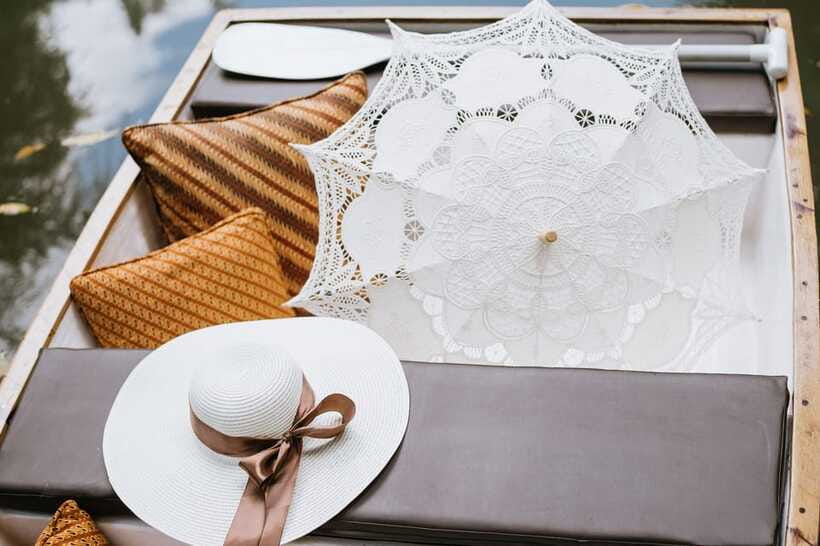 Ubud: Romantic Picnic on a Wooden Boat with Sparkling Wine - Is $104 good value for two people?