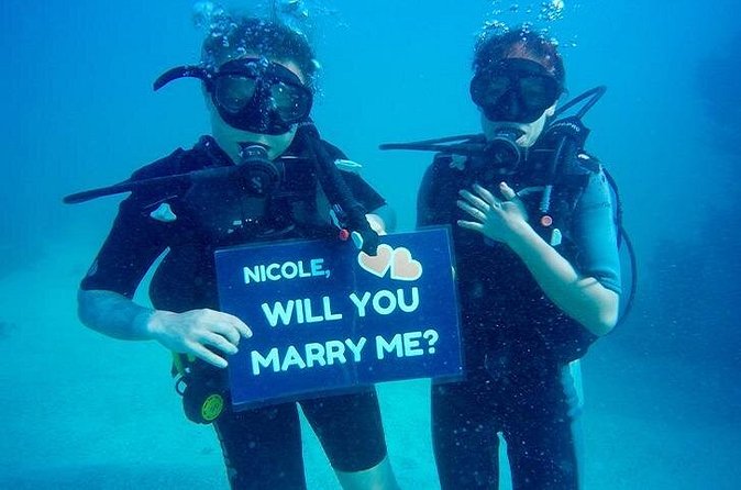 Underwater Marriage Proposal - What the $800 price really covers